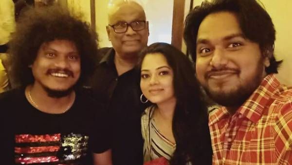 குக் வித் கோமாளி புகழுடன் பிக்பாஸ் பிரபலங்கள்.. அனிதா சம்பத் முகத்துல ஒரு ஒளிவட்டம் தெரியுதே!