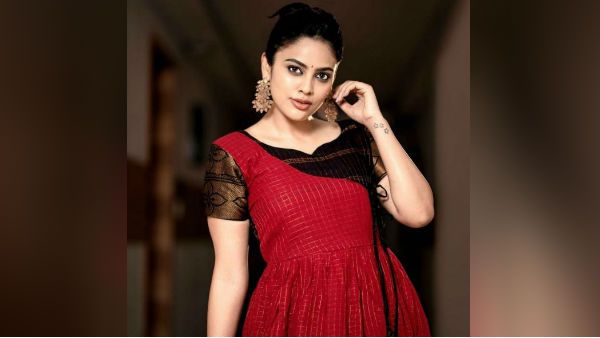 கொரோனா அறிகுறி.. தனிமைப்படுத்திக்கொண்ட விஜய் சேதுபதி பட நடிகை!