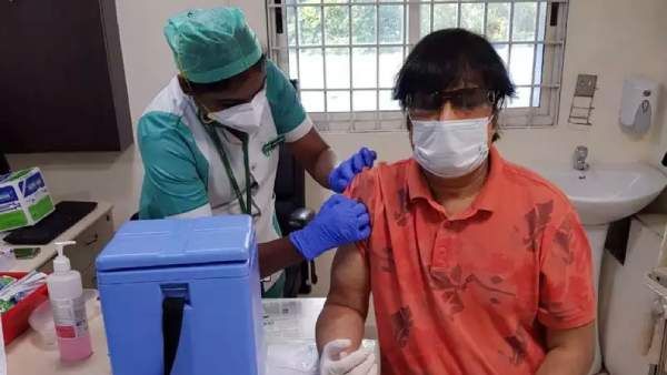 கொரோனா தடுப்பூசி...இரண்டாவது டோஸ் போட்டுக் கொண்ட கார்த்திக்