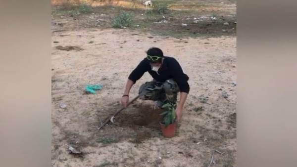 விவேக் நினைவாக மரக்கன்று வைத்த நகுல்...வைரலாகும் வீடியோ