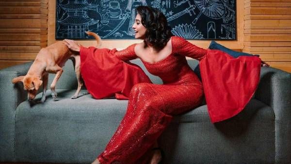 செதுக்கி வச்ச சிலையே.. ரெஜினா கஸன்ட்ராவை வர்ணிக்கும் ரசிகர்கள்!