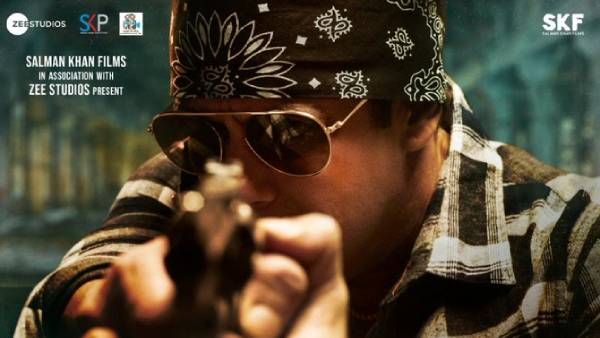 பிரபுதேவா இயக்கத்தில்… ஆக்ஷன் காட்சிகள் நிறைந்த ‘ராதே’ டிரைலர் அவுட்!