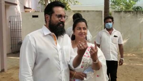 வாக்களிப்பது உங்கள் உரிமை.. ஜனநாயகக் கடமையை நிறைவேற்றுங்கள்.. சரத்குமார் பேட்டி!