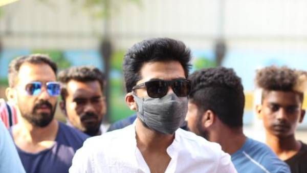 கூலர்ஸ்.. மாஸ்க்.. என கலக்கலாக வந்து ஜனநாயகக் கடமையை ஆற்றிய சிம்பு!