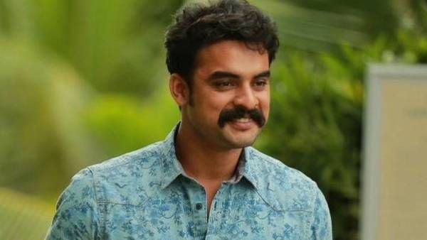 தனுஷ் பட வில்லனுக்கு கொரோனா ... ரசிகர்கள் அதிர்ச்சி !