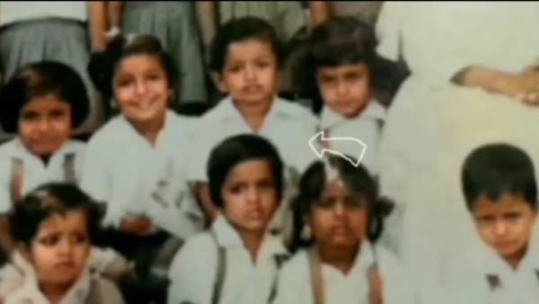 விஜய்யா இது....சமூக வலைதளங்களில் தீயாய் பரவும் பள்ளி பருவ ஃபோட்டோ