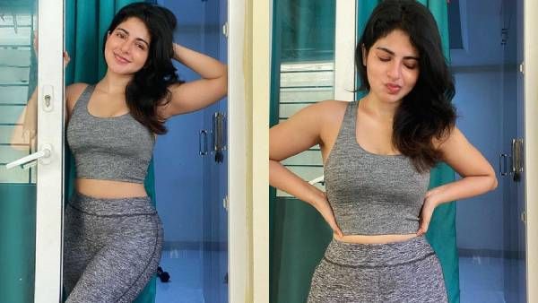 செய்யலாமா வேண்டாமா.. ரசிகர்களிடம் அட்வைஸ் கேட்கும் பிரபல நடிகை!