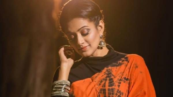 என்னது... கணவரை பிரிந்து வாழ்கிறேனா.. பதறியடித்து பதிலடி கொடுத்த பிரபல நடிகை!