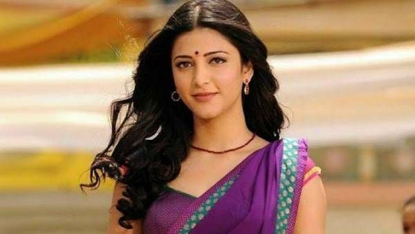 தலைவிரி கோலமாய் நடிகை ஸ்ருதிஹாசன்... நான் இப்போதான் முழு கிளாமரா மாறி இருக்கேன்!