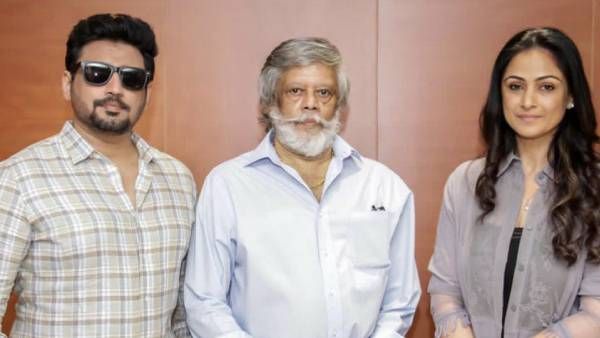 அந்தகன் படப்பிடிப்பை மிஸ் பண்ணுவது குறித்து நடிகை சிம்ரன் ட்வீட்