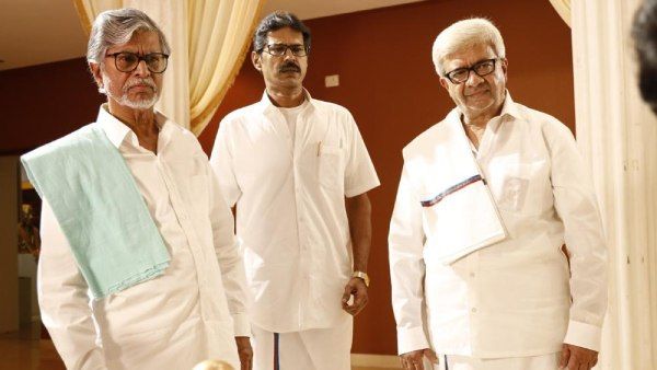 அரசியல் கலந்த ஆக்சன்... மாநாடு ஷூட்டிங் ஸ்பாட் போட்டோஸ் வைரல் !