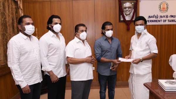 சூப்பரா ஆரம்பித்து வைத்த சூர்யா குடும்பம்.. மற்ற சூப்பர்ஸ்டார்கள் எல்லாம் எப்போ கொடுக்கப் போறாங்க?