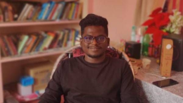 உயிர்ப்போடு நிமிர்ந்தெழும் உலகத் தமிழர் வாழ்வினி… தெருக்குரல் அறிவு ஸ்டாலினுக்கு வாழ்த்து !