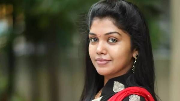 ஆடை பட தயாரிப்பாளர் படத்தில் ரித்விகா...இவர் தான் ஹீரோ