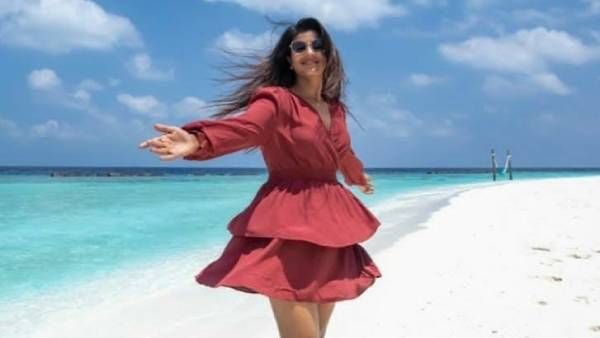 ரொமான்ஸ் வீடியோவை பகிர்ந்த ஐஸ்வர்யா ராஜேஷ்!