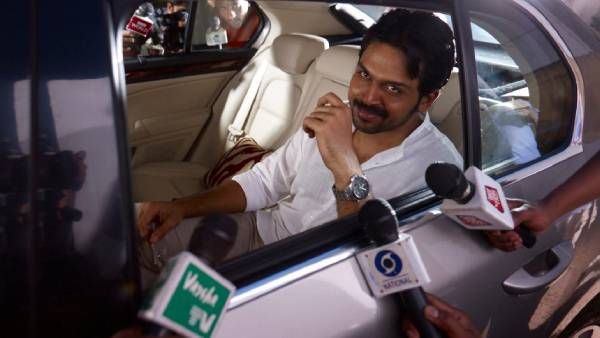 சகுனி திரைப்படம் வெளியாகி 9 வருஷமாச்சு.... இணையத்தில் டிரெண்டாகும் புகைப்படம் !