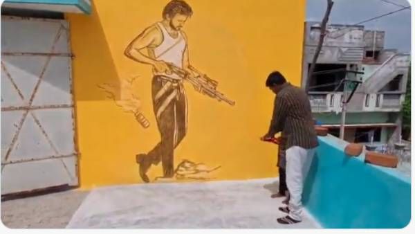 ‘’பீஸ்ட்’’ தளபதியை ஓவியமாக வரைந்த ரசிகர்… வைரலாகும் வீடியோ !