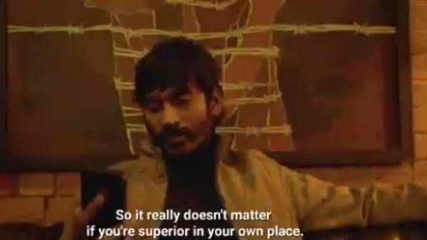 சன் டிவியில பெரிய சீரியலா எடுத்து விடு.. தனுஷ் செம பன்ச்.. வைரலாகும் ஜகமே தந்திரம் சீன்!