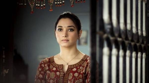 தொலைக்காட்சியில் ஒளிபரப்பாகவுள்ள நவம்பர் ஸ்டோரி!