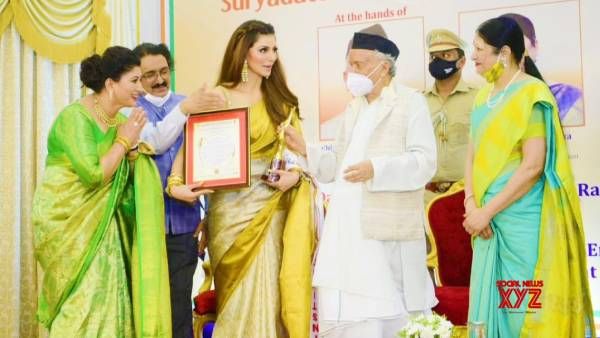 அடேங்கப்பா.. நம்ம சரவணா ஸ்டோர் அண்ணாச்சி பட நடிகைக்கு தேசிய விருது கொடுத்துருக்காங்க.. வேற லெவல்!