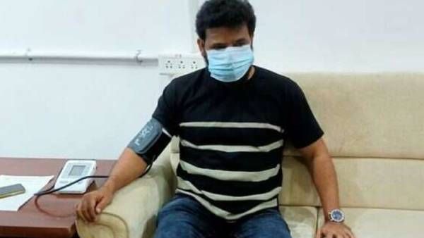 கொரோனா தடுப்பூசி போட்ட கொண்டார் இயக்குனர் அமீர்... அனைவரும் போட வேண்டும் என அறிவுறுத்தல்!