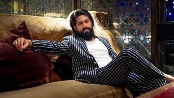 ராயல் சல்யூட் ராக்கி பாய்.. 3000 குடும்பங்களுக்கு தலா ரூ.5000 நிதியளித்த நடிகர் யஷ்!