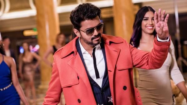 மிஸ்டர் பர்ஃபெக்ட்.. எப்படி கஷ்டமான பந்து வந்தாலும் அதை சிக்சருக்கு அடிப்பதில் விஜய் கில்லி தான்!