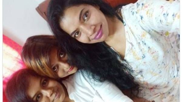 கல்யாணம் கேன்சல் ஆயிடுச்சு.. பார்ட்டி பண்ணி கொண்டாடிய சாண்டியின் முன்னாள் மனைவி.. வைரலாகும் போட்டோ!