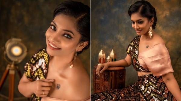 மார்பில் டாட்டூ.. கையால் மறைத்து.. கலக்கும் கிருத்திகா.. கிறுகிறுத்துப் போன ரசிகர்கள்!