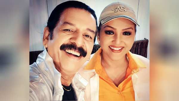 ப்பா.. செம க்யூட்.. அஜித் சிம்ரன் மாதிரி இருக்கீங்க.. தீயாய் பரவும் மோகன் வைத்யா - ஃபாத்திமா பாபு போட்டோ!