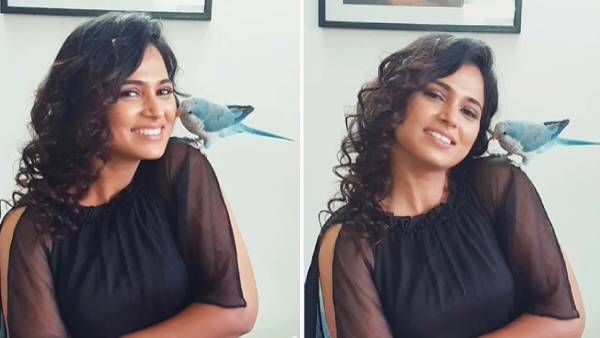 பச்சை கிளிகள் தோளோடு … கிளியுடன் கொஞ்சி விளையாடும் ரம்யா பாண்டியன்... வைரலாகும் வீடியோ !