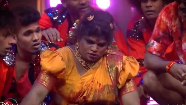 ரம்யா கிருஷ்ணனையே அதிர வைத்த பிக் பாஸ் நிஷா.. சந்திரமுகி கெட்டப்பில் வேற லெவல் பேயாட்டம்!