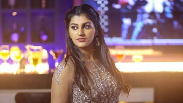 அடி மேல் அடி...யாஷிகாவை அதிர வைத்த அடுத்த பேரிழப்பு... அப்படி என்ன நடந்தது ?