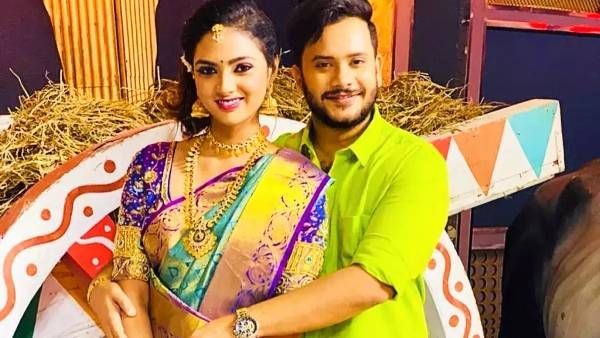 Mr&Mrs சின்னத்திரையிலிருந்து திடீரென விலகிய ஜோடி… உண்மையை போட்டுடைத்த சோபியா!