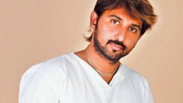 அதிர்ச்சி.. சன் மியூசிக்கின் முன்னாள் தொகுப்பாளர் ஆனந்த கண்ணன் காலமானார்.. சோகத்தில் ரசிகர்கள்