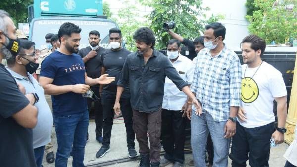 ரியல் வெறித்தனம்.. பீஸ்ட் படப்பிடிப்பு தளத்திற்கு சென்று தளபதியை பார்த்த தல.. வேறமாறி வைரல்!