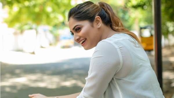 திடீரென டிரெண்டான பிக் பாஸ் ஷிவானி நாராயணன் ஹாஷ்டேக்.. என்ன மேட்டருன்னு தெரியுமா