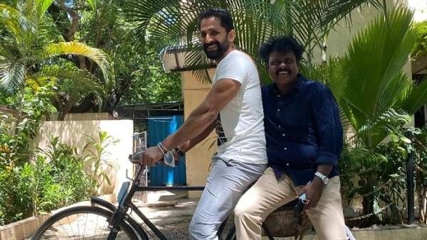 இதுலேயும் கபிலனுடன் போட்டி போடும் வேம்புலி.. என்ன செஞ்சுருக்கார் பாருங்க.. தீயாய் பரவும் போட்டோஸ்!