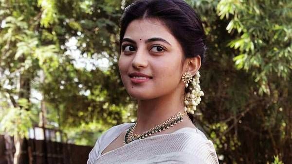 விரைவில் அம்மாவாகப் போகும் பிரபல நடிகை… வாழ்த்தும் ரசிகர்கள் !