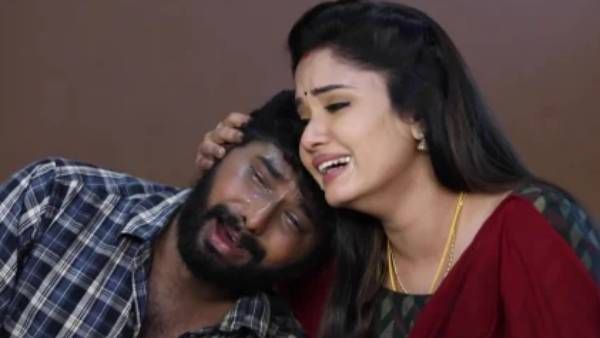 சென்டிமென்ட்டை பிழிந்து நம்பர் ஒன் இடத்தை தட்டிச் சென்ற பாண்டியன் ஸ்டோர்ஸ்