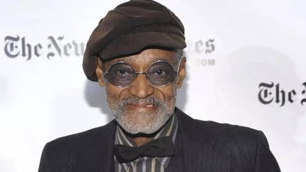 சினிமாவின் காட்பாதர் மெல்வின் வான் பீபிள்ஸ் காலமானார்!