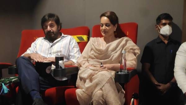 அரவிந்த் சாமியுடன் ஏஜிஎஸ் திரையரங்கில் தலைவி படம் பார்த்த கங்கனா ரனாவத்.. வேற லெவல் ரெஸ்பான்ஸ்!