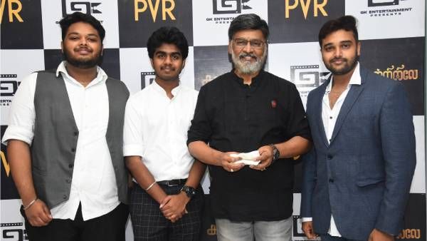 பாக்யராஜ் மற்றும் ரவீந்தர் பாராட்டிய ஈஸ்வர் ...18 வயது இளம் இயக்குனர்