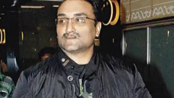 ரூ. 400 கோடிக்கு 4 படங்களை கேட்ட ஓடிடி தளம்.. ஒரே வார்த்தையில் விரட்டியடித்த பிரபல தயாரிப்பாளர்!