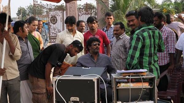 அரண்மனை 3 படப்பிடிப்பில் திகில்.. இரவில் குதிரை கனைக்கும்… பயந்த படக்குழு!