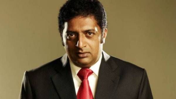 ஹாலிவுட் படத்தில் ஒப்பந்தமான பிரகாஷ் ராஜ்… வாழ்த்தும் ரசிகர்கள் !