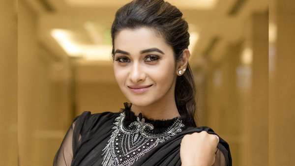 பிக்பாஸ் வீட்டிற்குள் வைல்டு கார்ட் என்ட்ரியாகும் பிரபல நடிகை? தீயாய் பரவும் தகவல்!