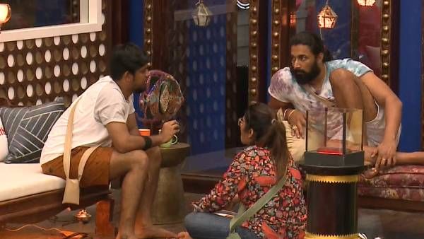 இந்த வீட்டில் நாம தான் பவர்புல்… பக்கா பிளான் போட்ட பிரியங்கா !