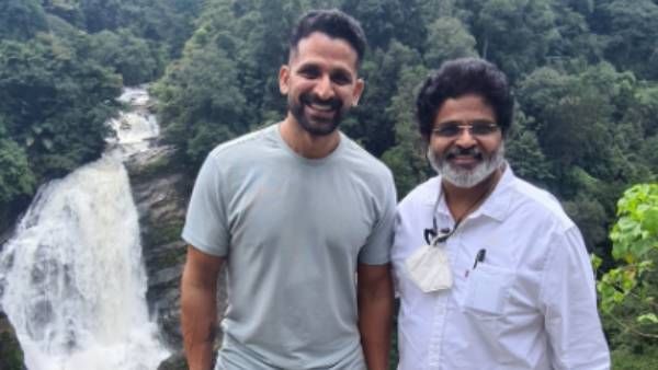 வேம்புலியுடன் யாரு இருக்காருன்னு பாருங்க.. மூணாறில் ஆரம்பமான ஹன்சிகாவின் ரவுடி பேபி ஷூட்டிங்!