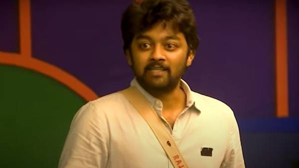 சிவகார்த்திகேயனை காப்பி அடிக்கும் ராஜு ஜெயமோகன்... வச்சு செய்யும் நெட்டிசன்கள்